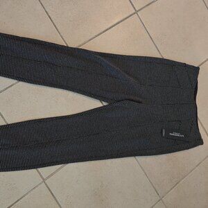 Liverpool Reese Seamed pull on leggings